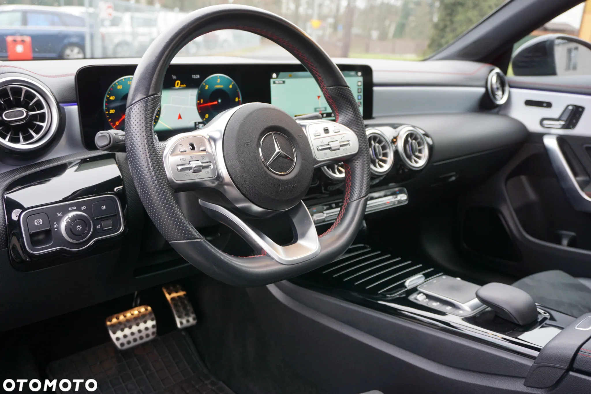 Mercedes-Benz CLA 220 d AMG Line 8G-DCT - 12