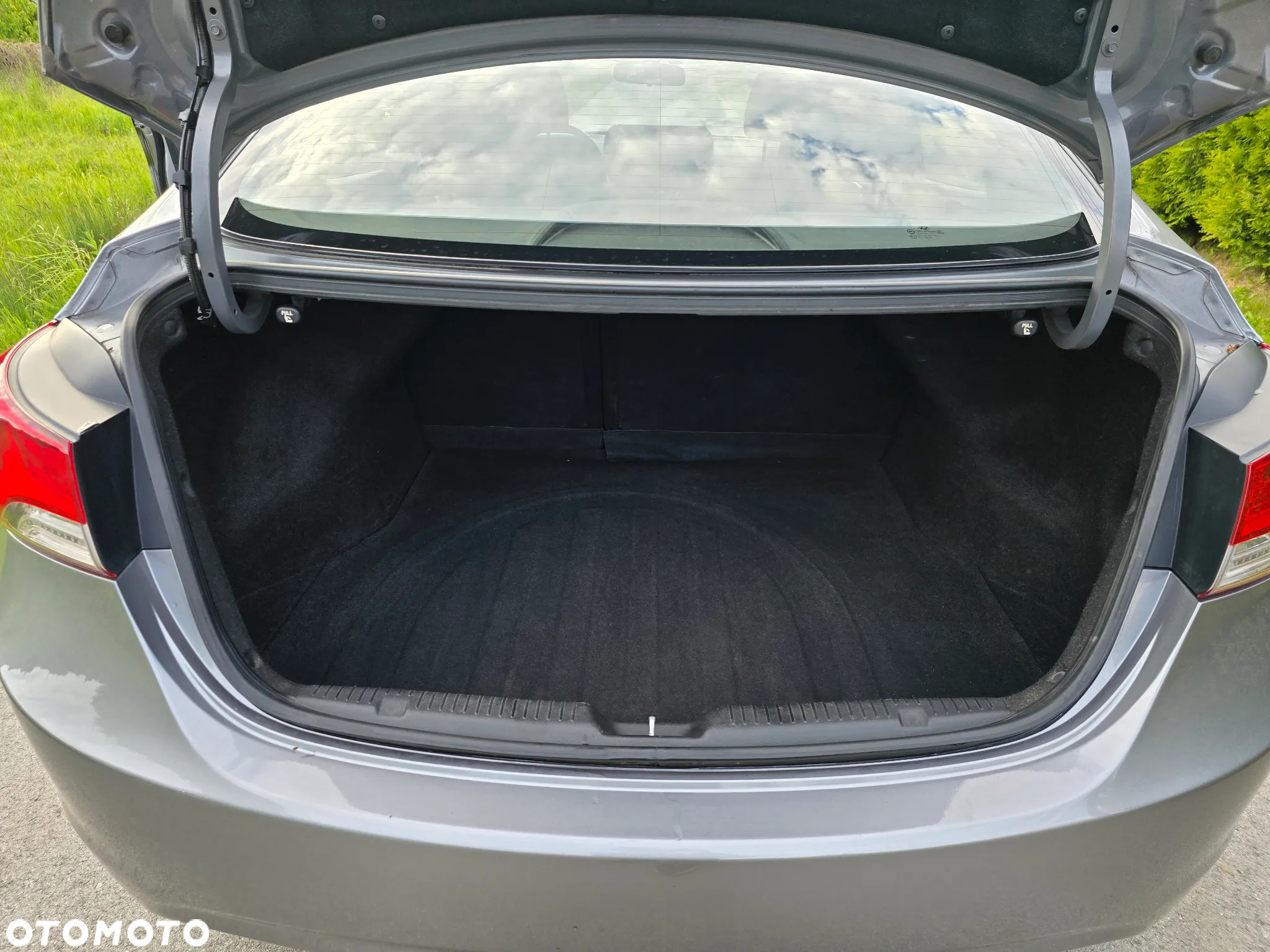 Hyundai Elantra 1.6 Comfort - 20