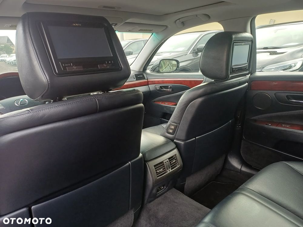 Lexus LS 460 Prestige - 20