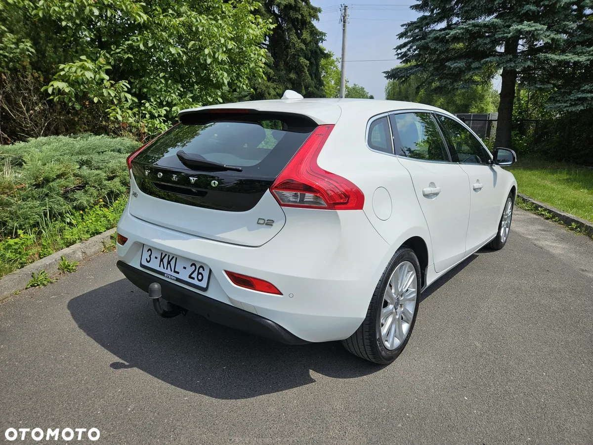 Volvo V40 D2 Momentum - 4