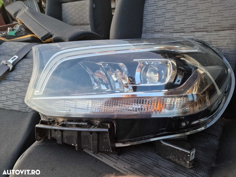 Far stânga Mercedes X Class A470 w470 Full Led cod A470906080o - 3