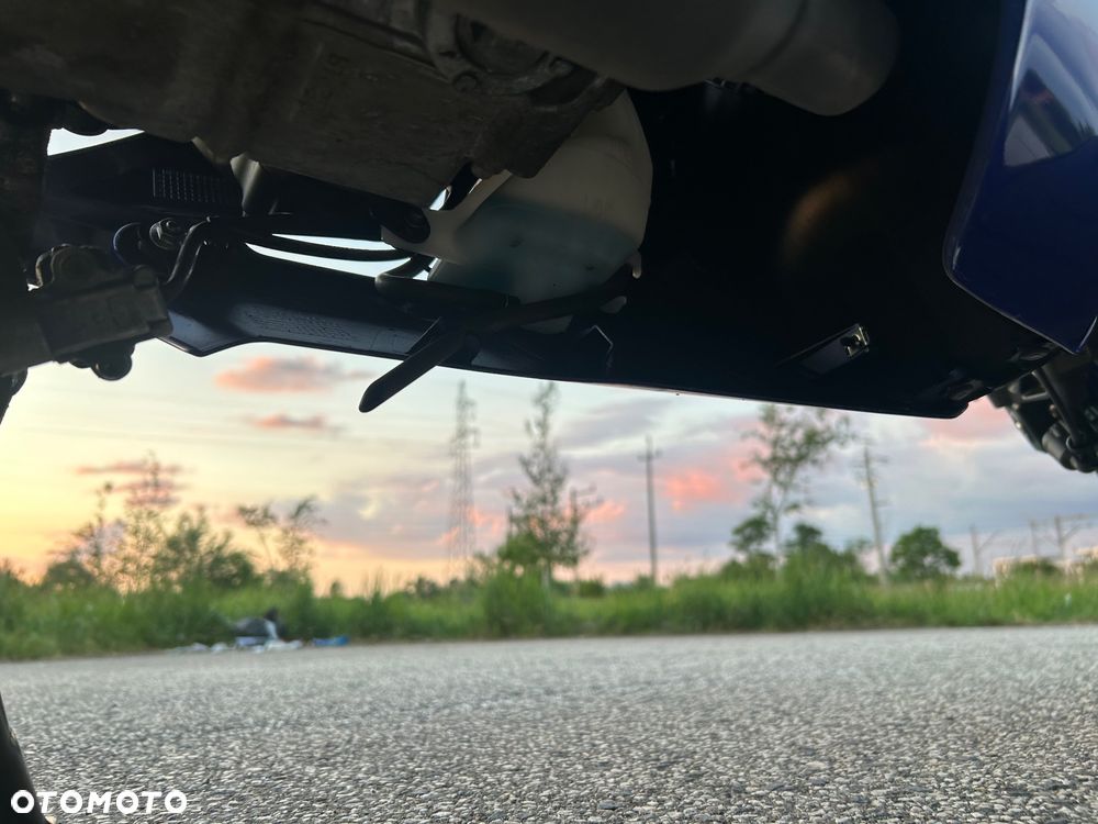 Yamaha YZF - 21