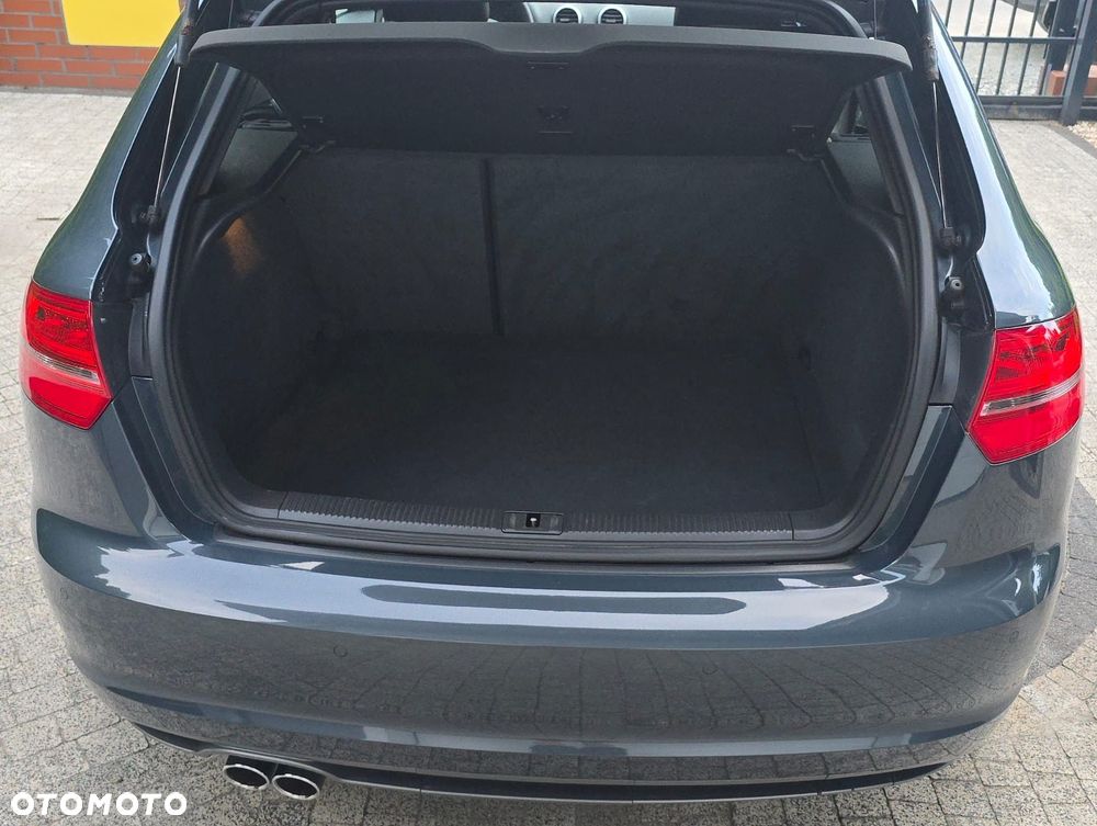 Audi A3 Sportback 2.0 TDI DPF quattro S line Sportpaket plus - 16
