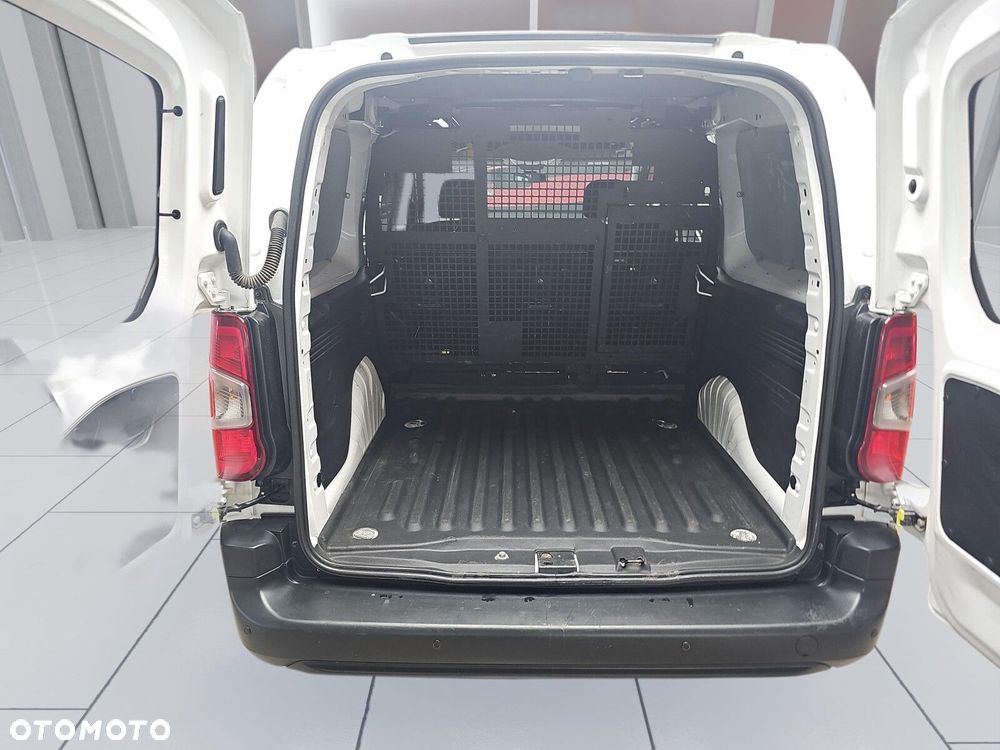 Toyota ProAce 2.3T 1.5D-4D 100KM long FurgonBrygActive - 16