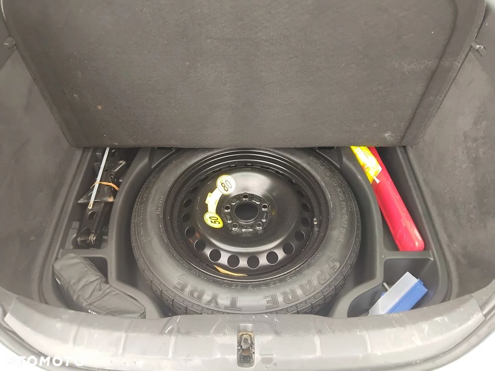 Volvo C30 D2 DRIVe Momentum Start-Stop - 12
