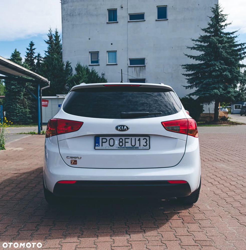Kia Ceed 1.6 GDI M DCT - 4