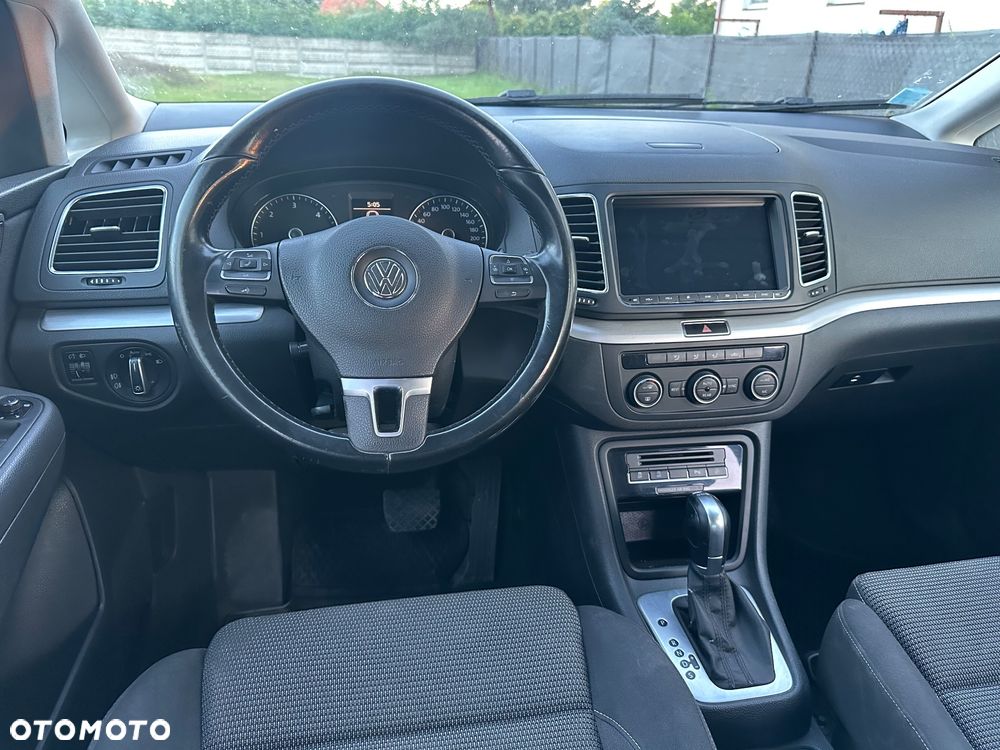 Volkswagen Sharan 2.0 TDI DSG (BlueMotion Technology) Highline - 17