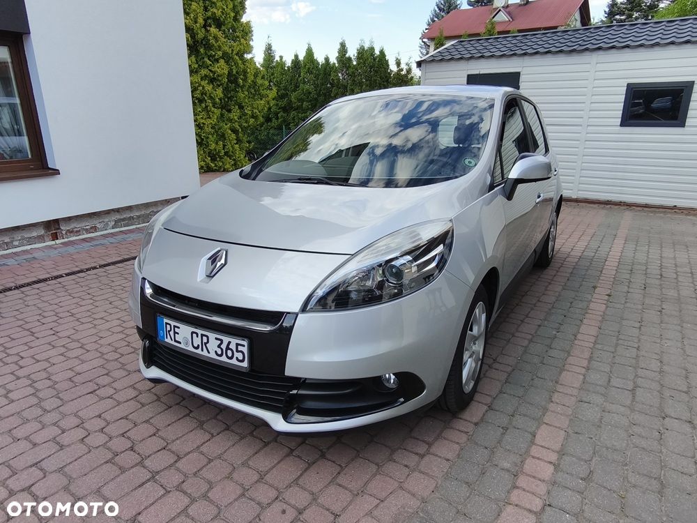 Renault Scenic 1.6 16V 110 TomTom Edition - 2