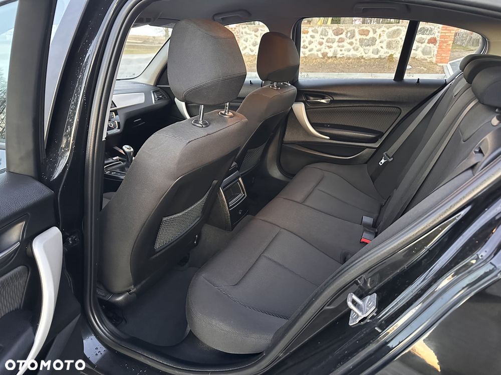 BMW Seria 1 116i - 13