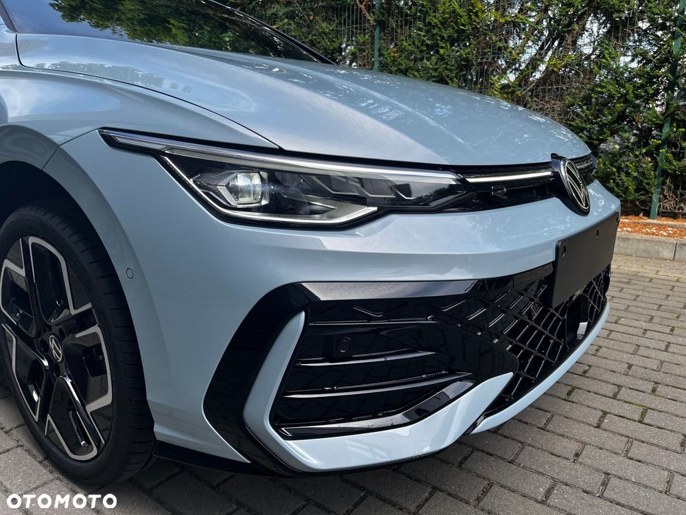 Volkswagen Golf 1.5 eTSI mHEV R-Line Plus DSG - 12