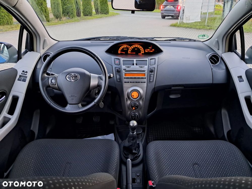 Toyota Yaris 1.33 VVT-i Edition - 2