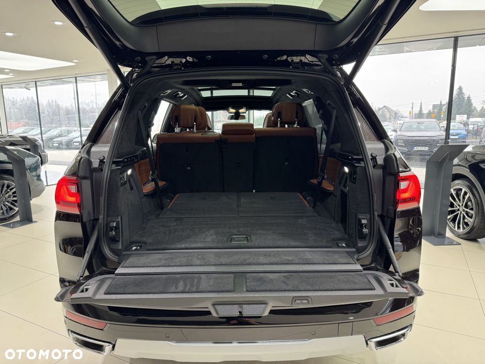 BMW X7 - 22