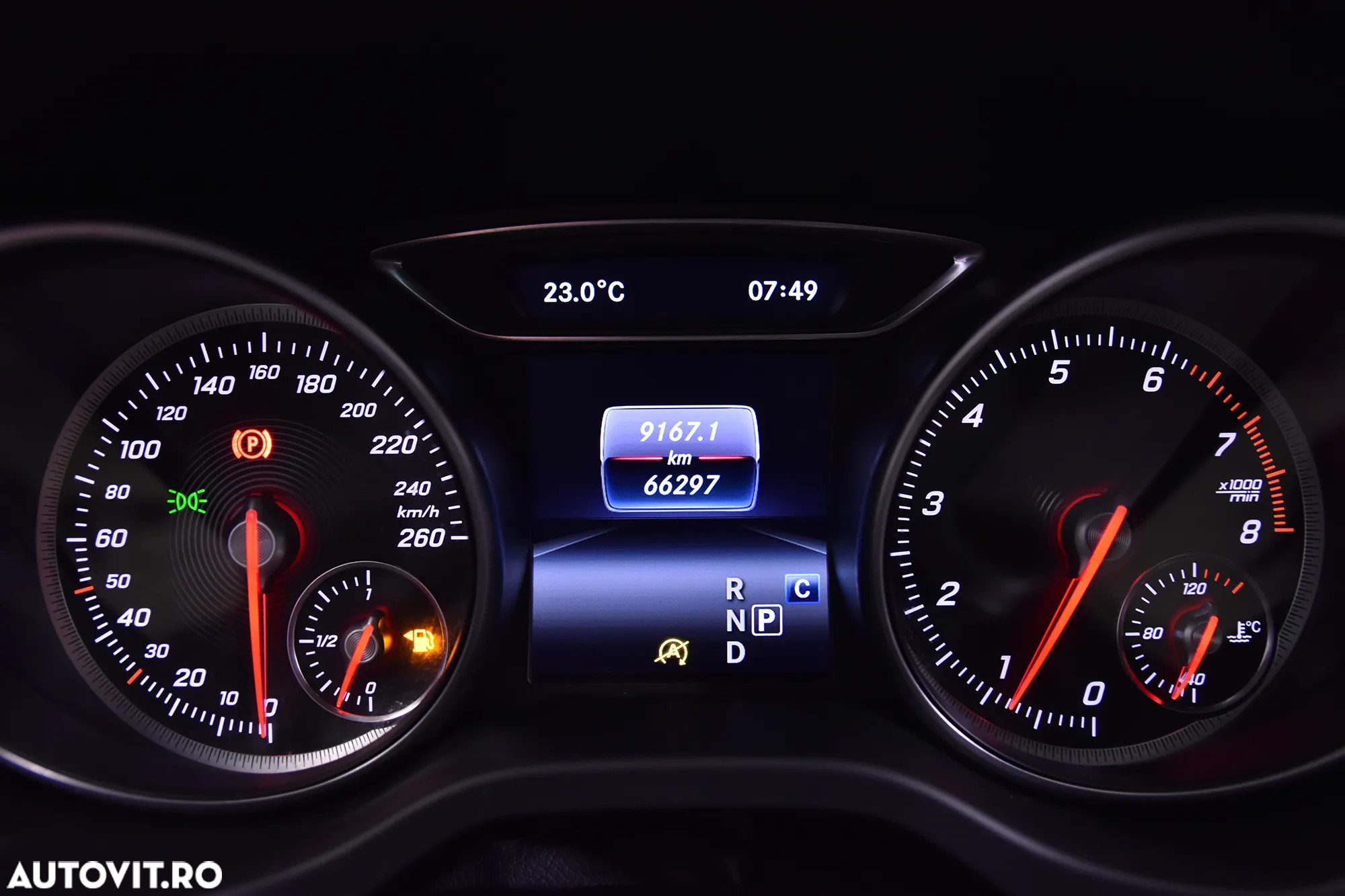 Mercedes-Benz CLA 180 7G-DCT AMG Line - 10