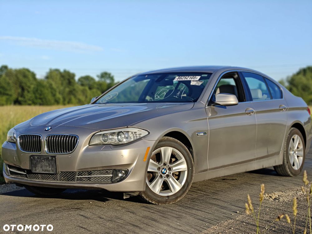 BMW Seria 5 528i Sport-Aut - 12