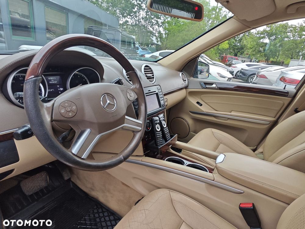 Mercedes-Benz GL 500 4Matic 7G-TRONIC - 7