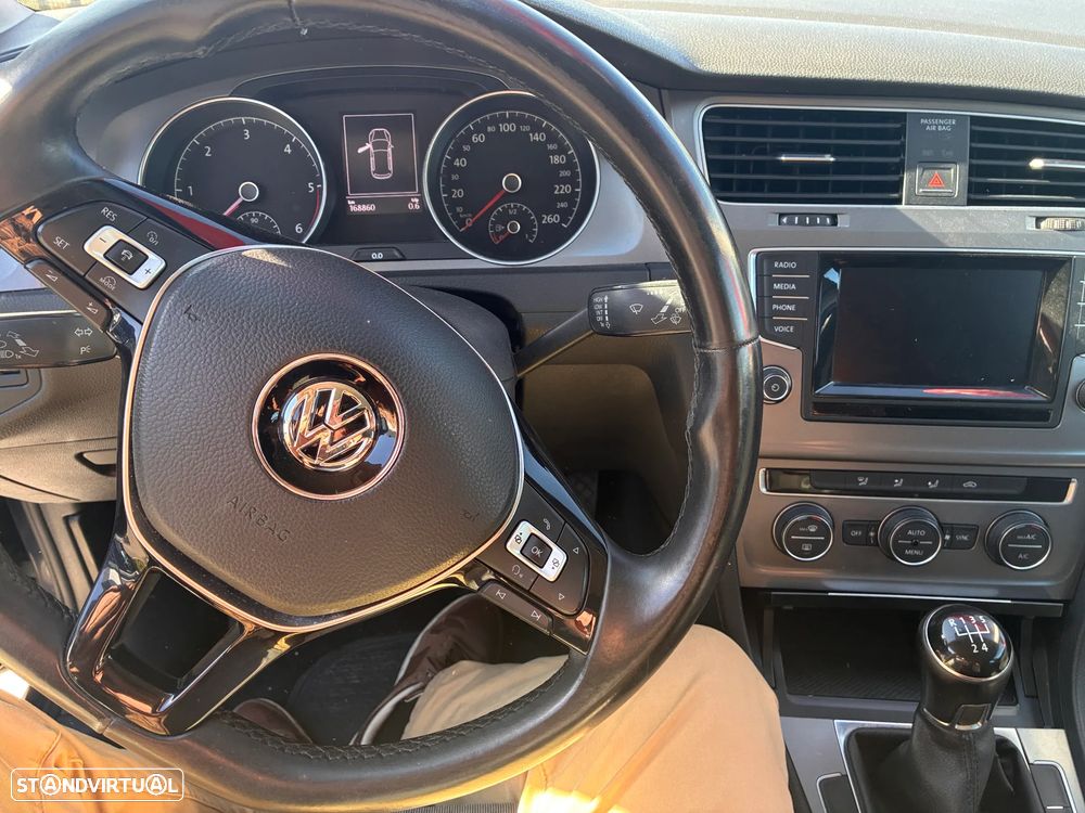 VW Golf - 9