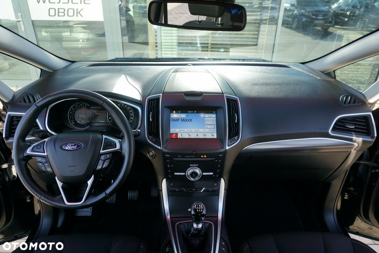 Ford S-Max - 10