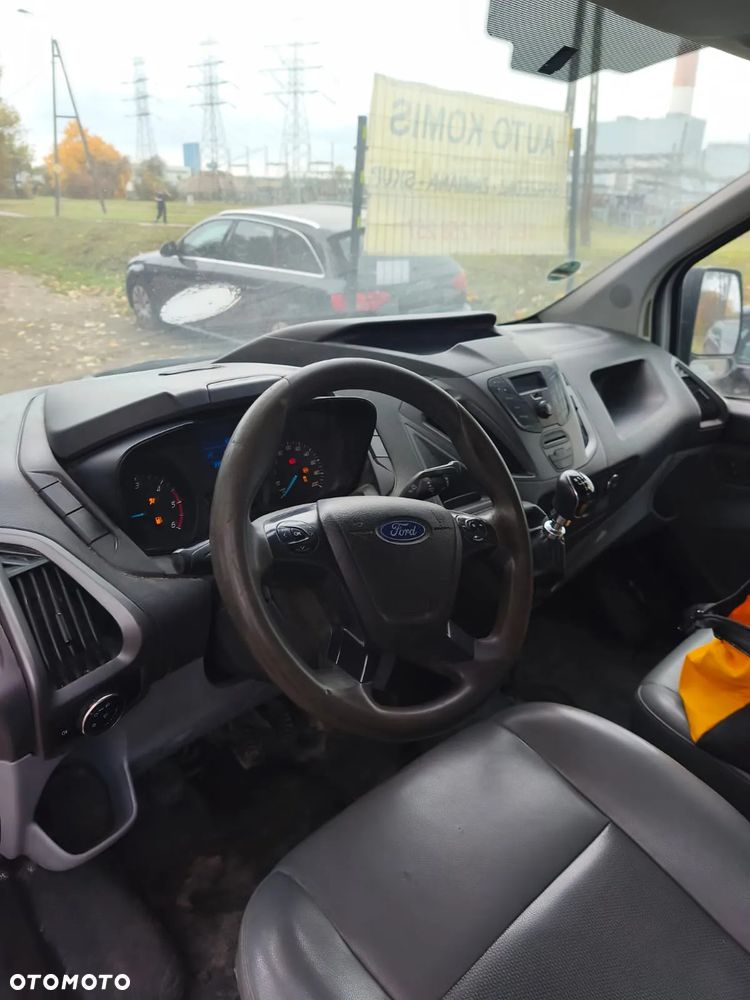 Ford TRANSIT CUSTOM 6 OSÓB - 12