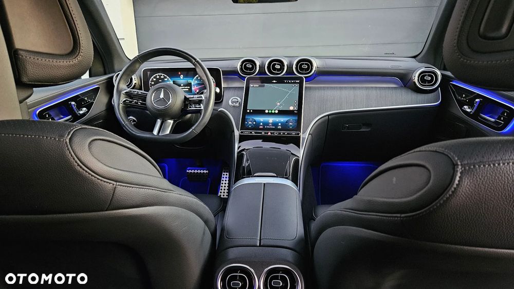 Mercedes-Benz GLC 300 4Matic 9G-TRONIC AMG Line Advanced - 5