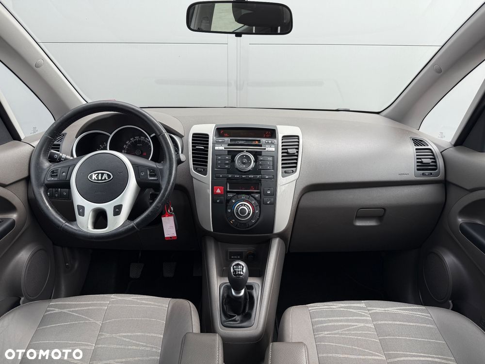 Kia Venga 1.6 CRDi 128 Fifa World Cup Edition - 14