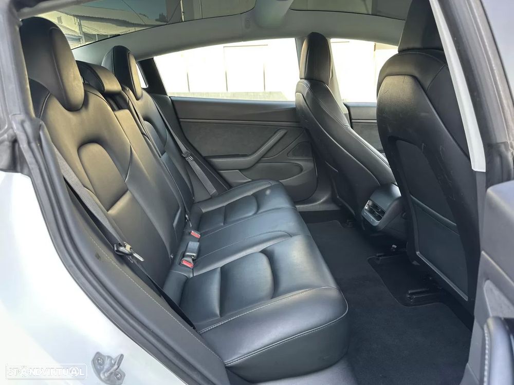 Tesla Model 3 Long-Range Dual Motor AWD - 52