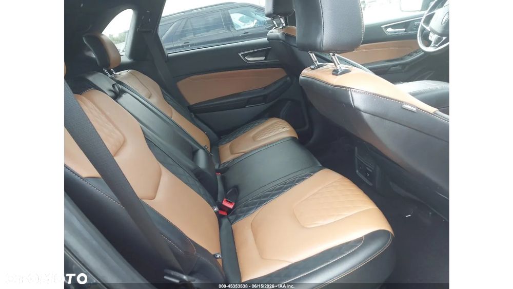 Ford Edge - 10
