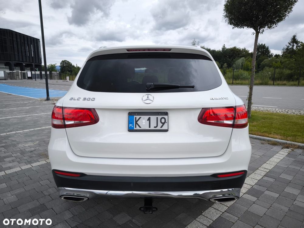 Mercedes-Benz GLC 300 4-Matic - 14