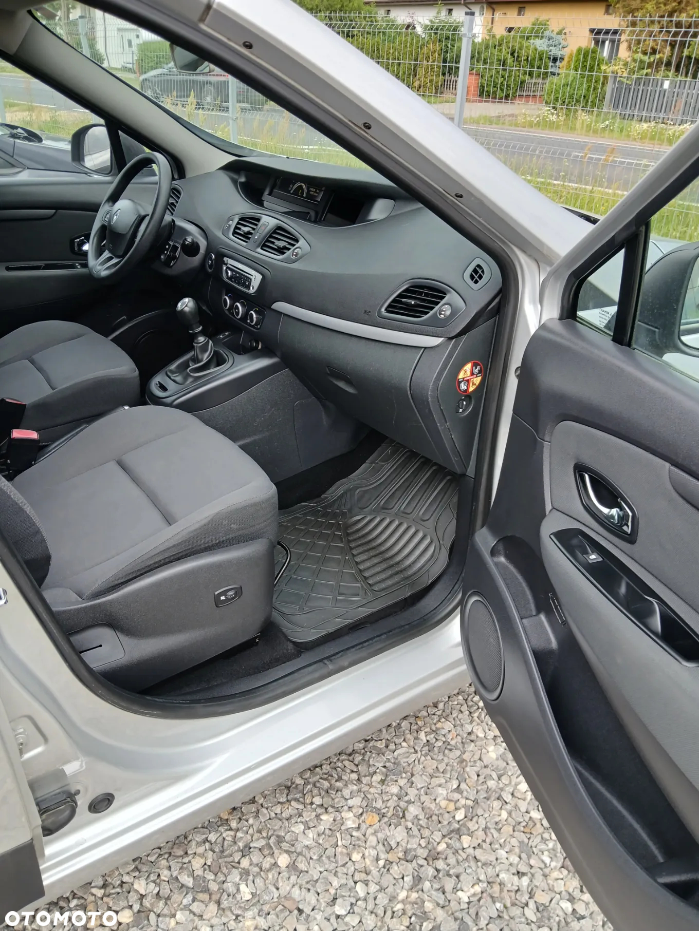 Renault Scenic 1.6 16V 110 TomTom Edition - 15