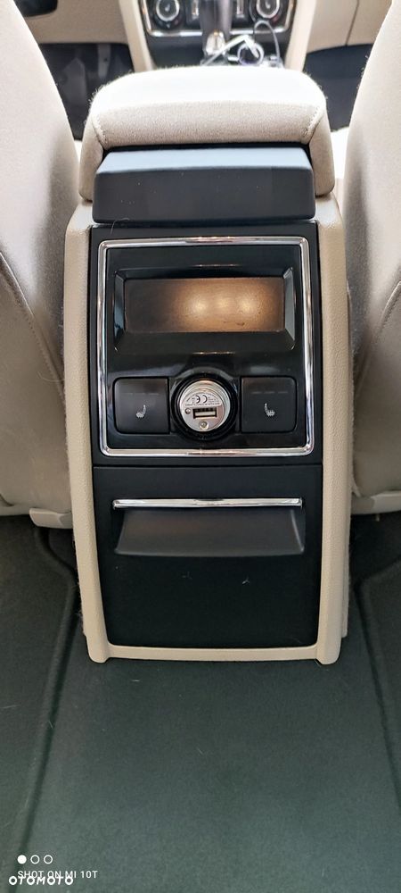 Skoda Superb 2.0 TSI Elegance DSG - 10