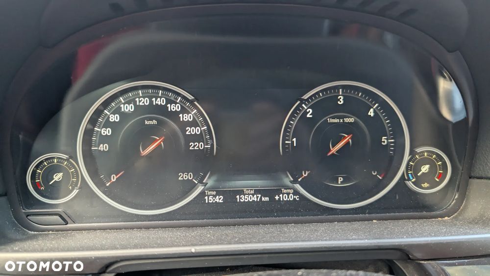 BMW Seria 5 525d xDrive - 10
