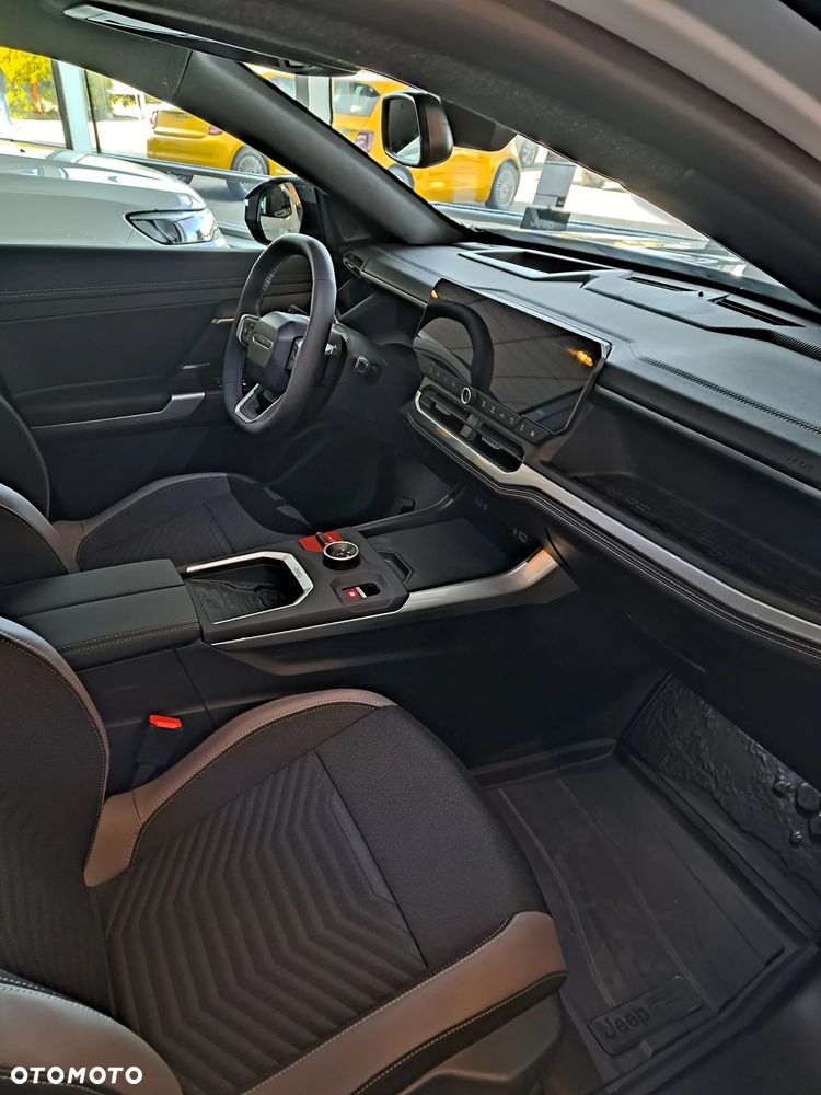 Jeep Compass 1.2 T3 mHEV First Edition FWD DCT - 10