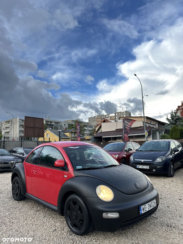 Volkswagen New Beetle - 2