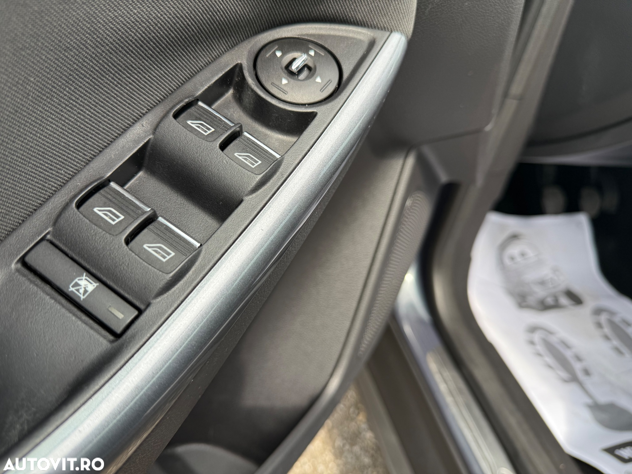 Ford Focus 1.6 TDCI DPF Titanium - 11