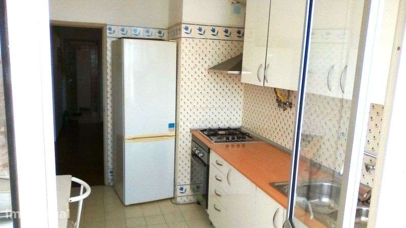 Cascais,  Parede apartamento T3, mobilado,  aluguer seis messes - Grande imagem: 5/7
