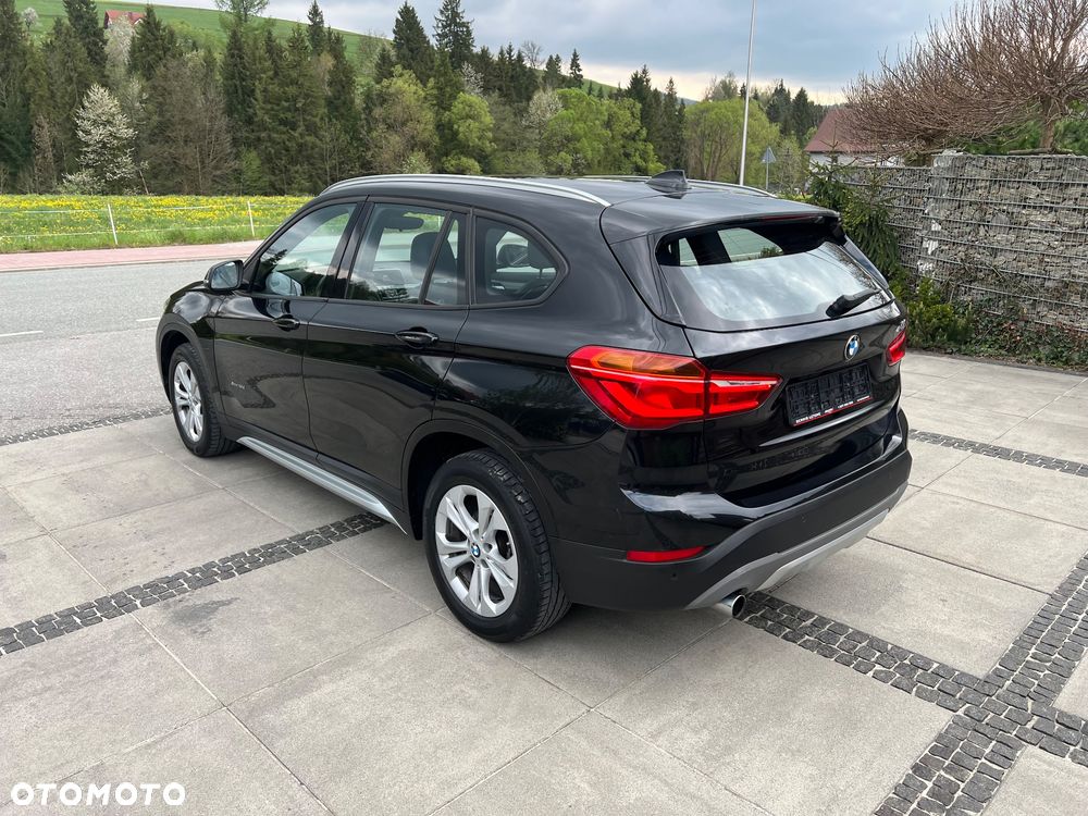 BMW X1 xDrive18d Sport Line - 7