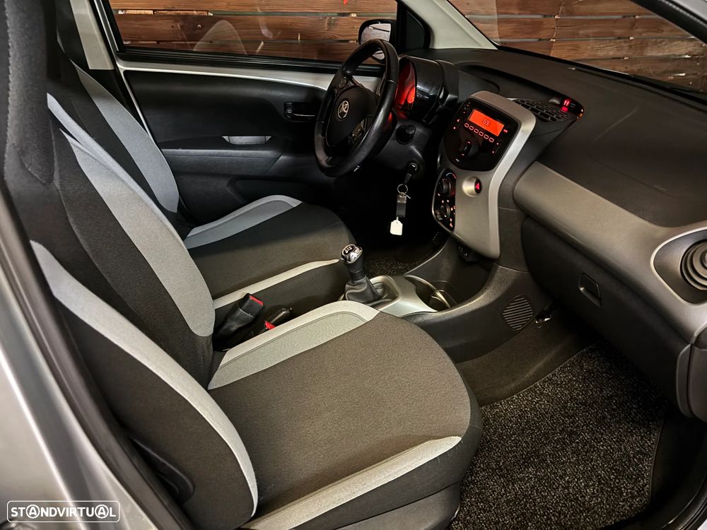 Toyota Aygo 1.0 X-Play - 5
