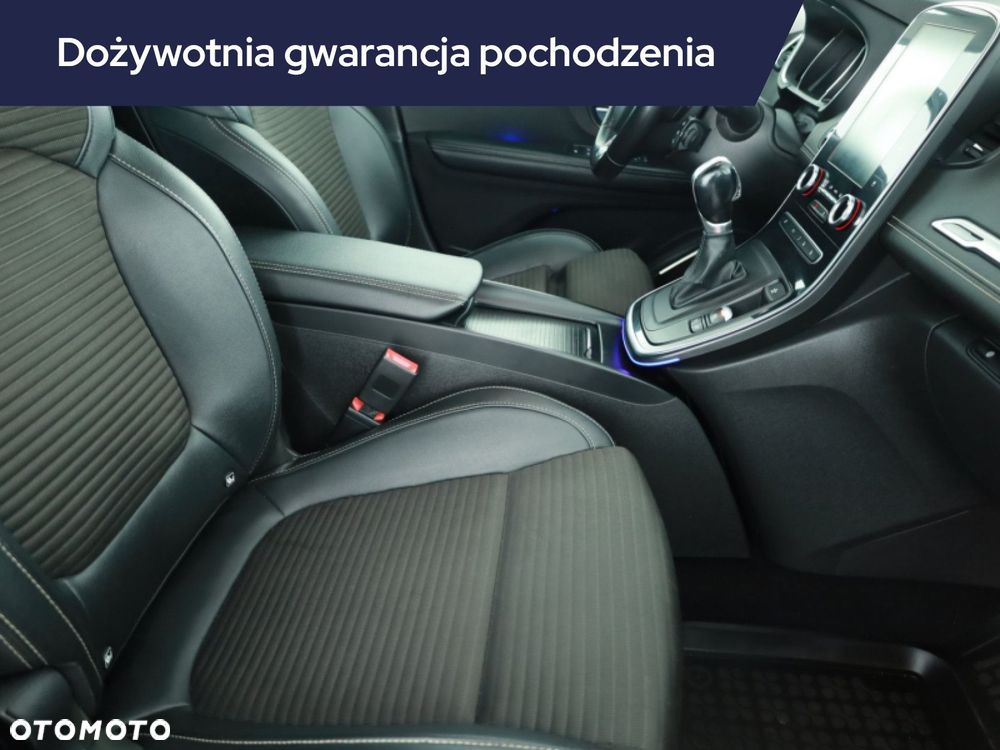 Renault Grand Scenic - 9