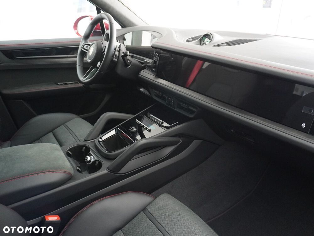 Porsche Cayenne GTS - 29