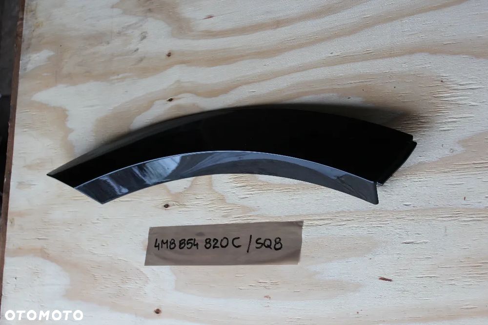 LISTWA OSŁONA PRAWA BŁOTNIKA AUDI SQ8 Q8 S-LINE 4M8854820C 2020