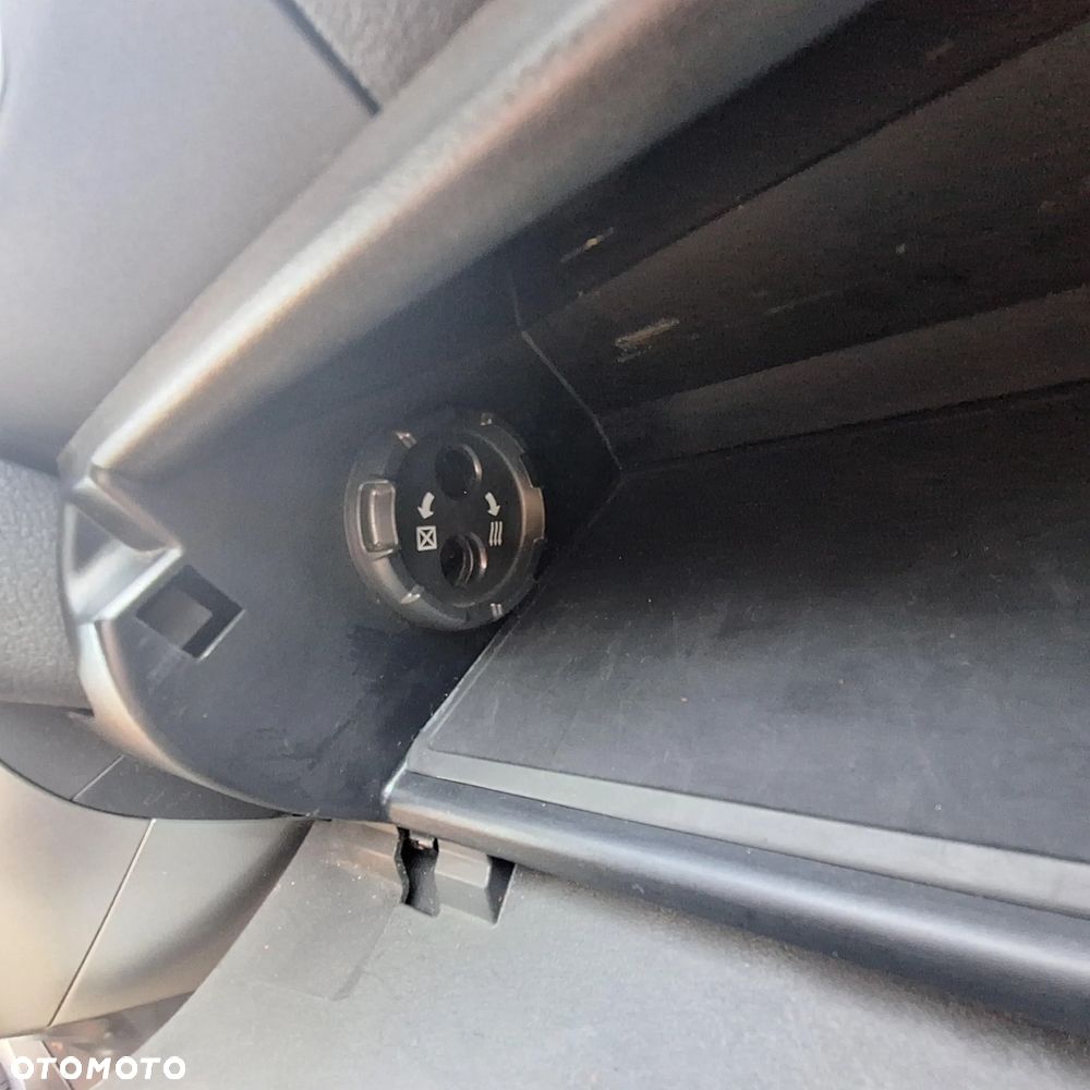 Toyota Verso 1.8 Premium 7os EU6 - 11