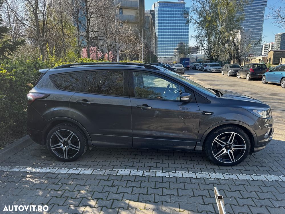 Ford Kuga - 4