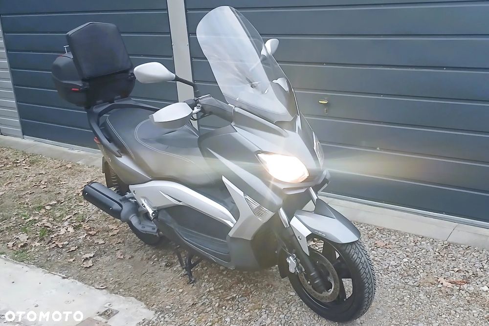 Yamaha X-max - 7