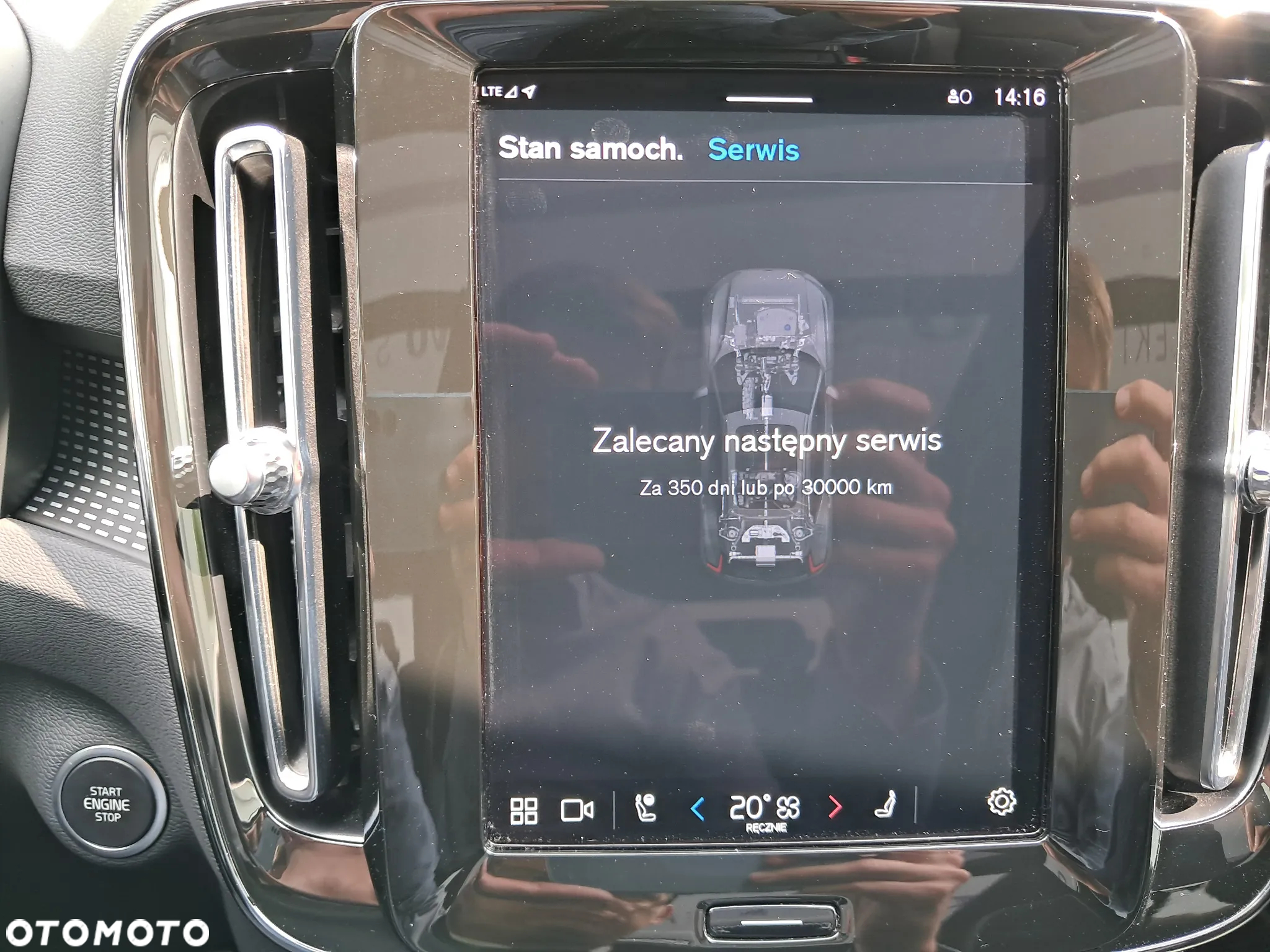 Volvo XC 40 B3 Plus Dark - 24