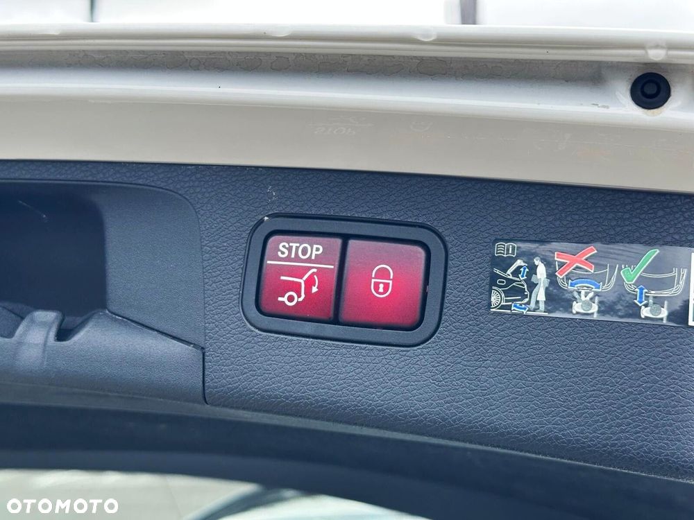 Mercedes-Benz Klasa E - 20