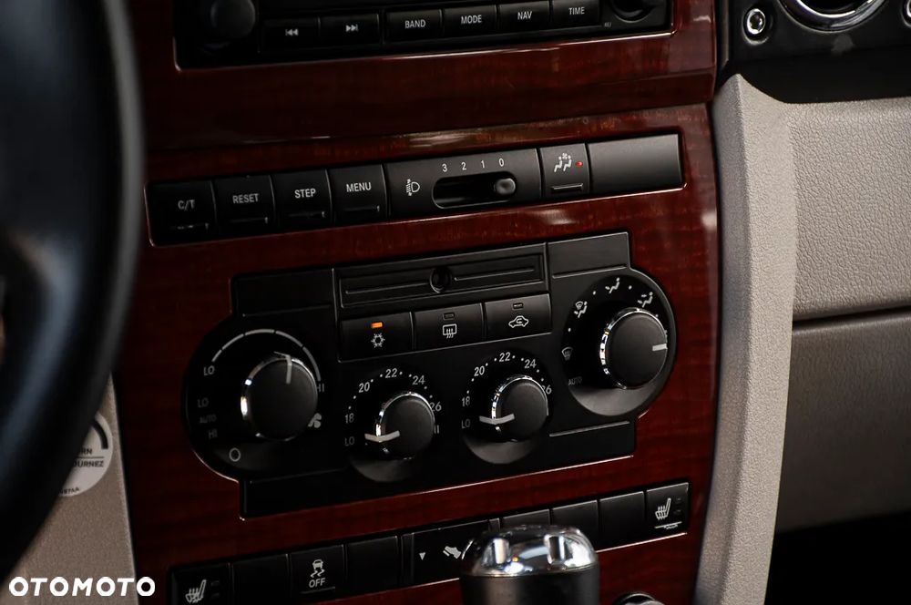 Jeep Commander 3.0 CRD DPF Automatik Overland - 34