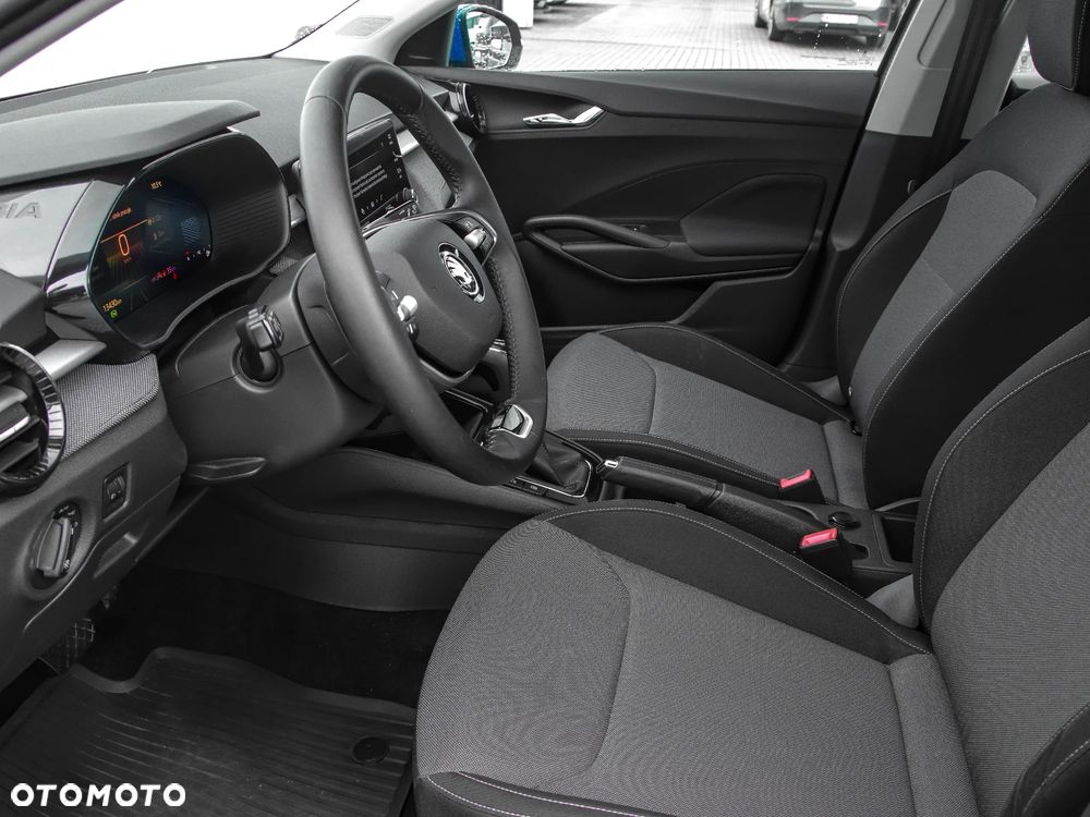 Skoda Fabia 1.0 TSI Selection DSG - 10