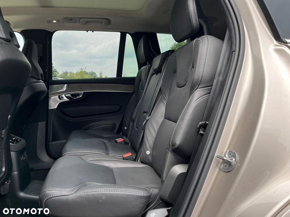 Volvo XC 90 - 15