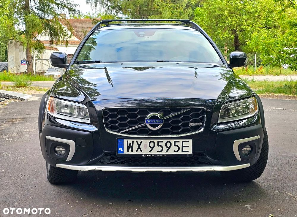 Volvo XC 70 D5 AWD Momentum - 2