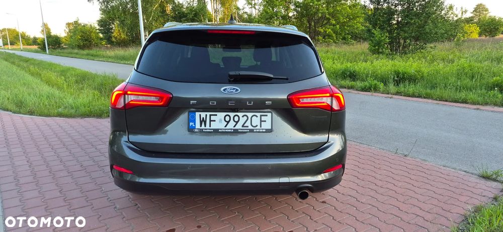 Ford Focus 2.0 EcoBlue Titanium - 6