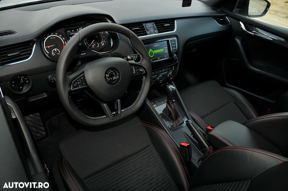 Skoda Octavia 2.0 TDI (Green tec) DSG RS - 8